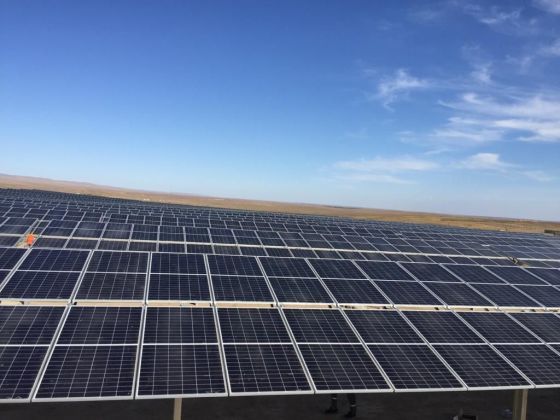 L'industria fotovoltaica travolta dalla guerra di propaganda tecnologica