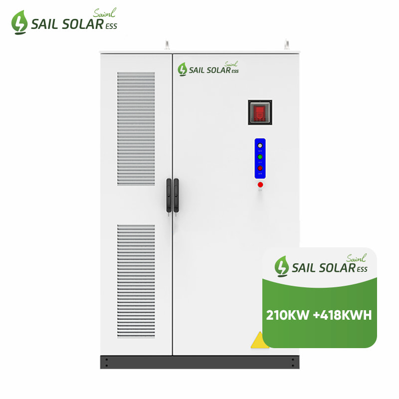 Batteria al litio ad alta tensione da 418 kWh e armadio esterno ESS (Energy Storage System) da 210 kW con raffreddamento a liquido, tutto in uno, per sistema di accumulo di energia.